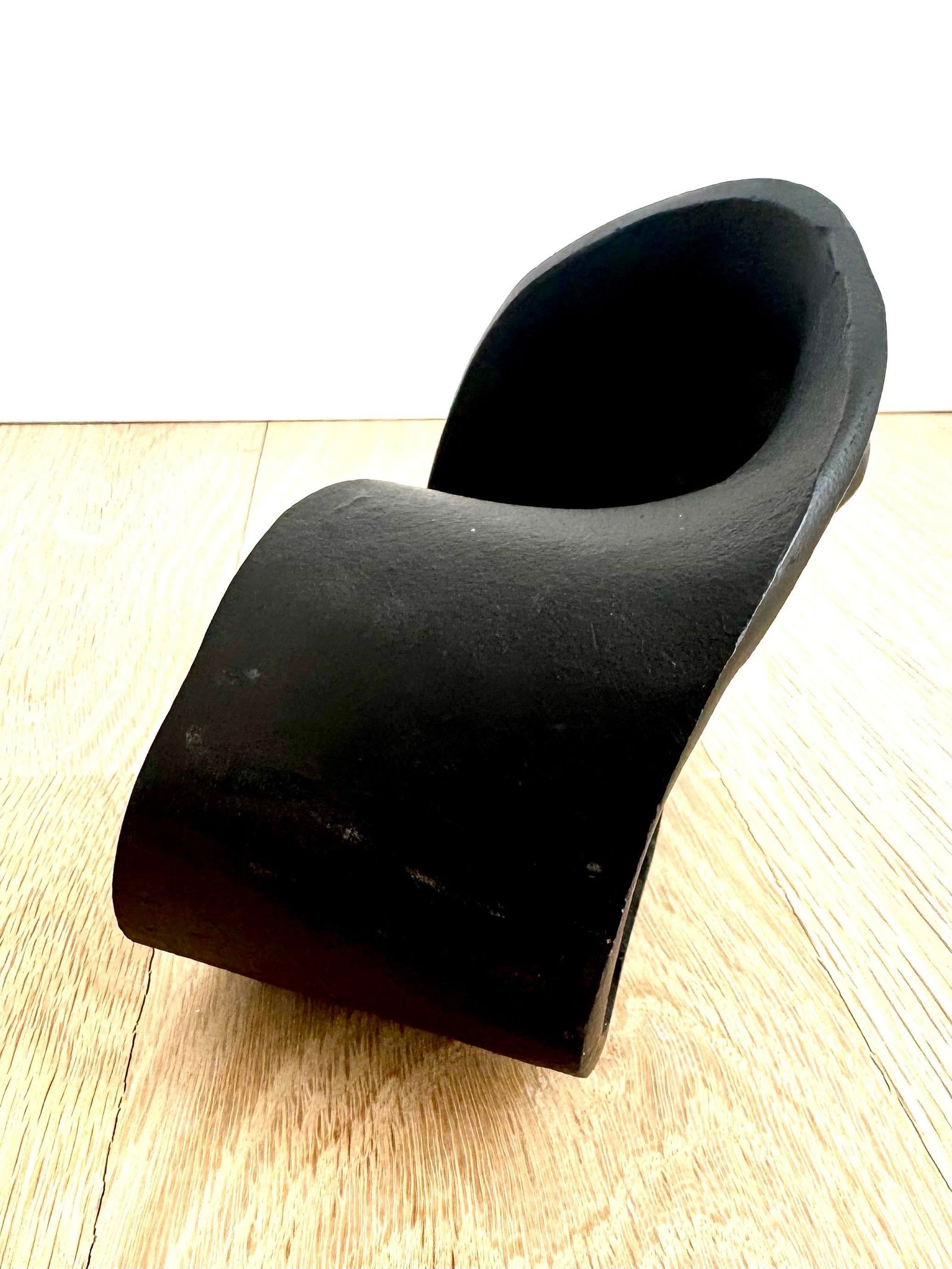 Mid Century Hand-Cast Metal Möbius Ring Sculpture, Brutalist Modern Style - 6