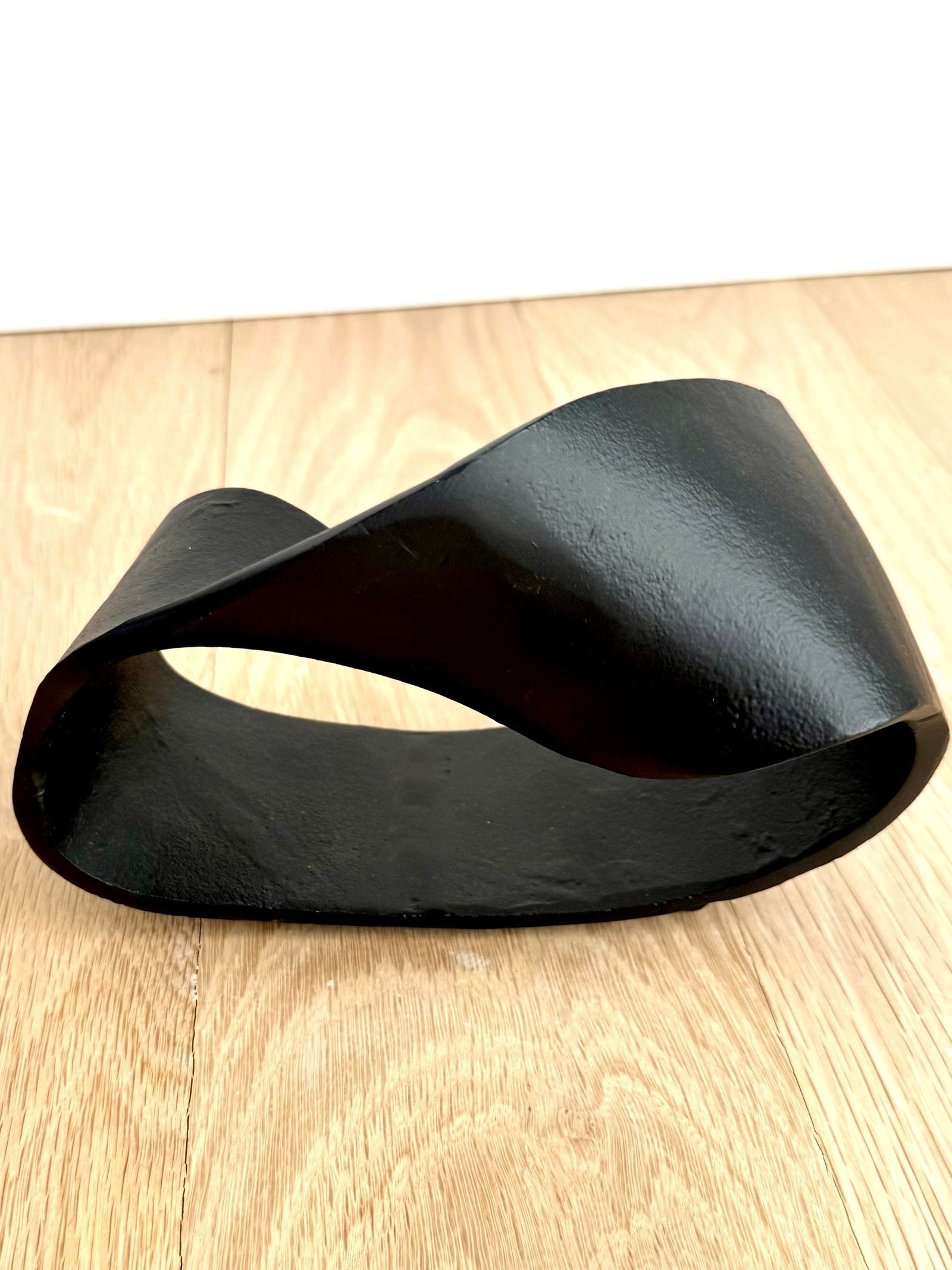 Mid Century Hand-Cast Metal Möbius Ring Sculpture, Brutalist Modern Style - 8