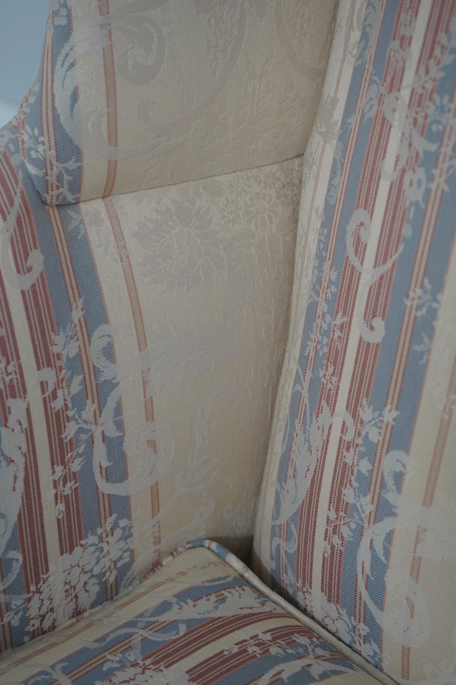 Southwood Clawfoot Mahogany Damask Wing Chair - 15