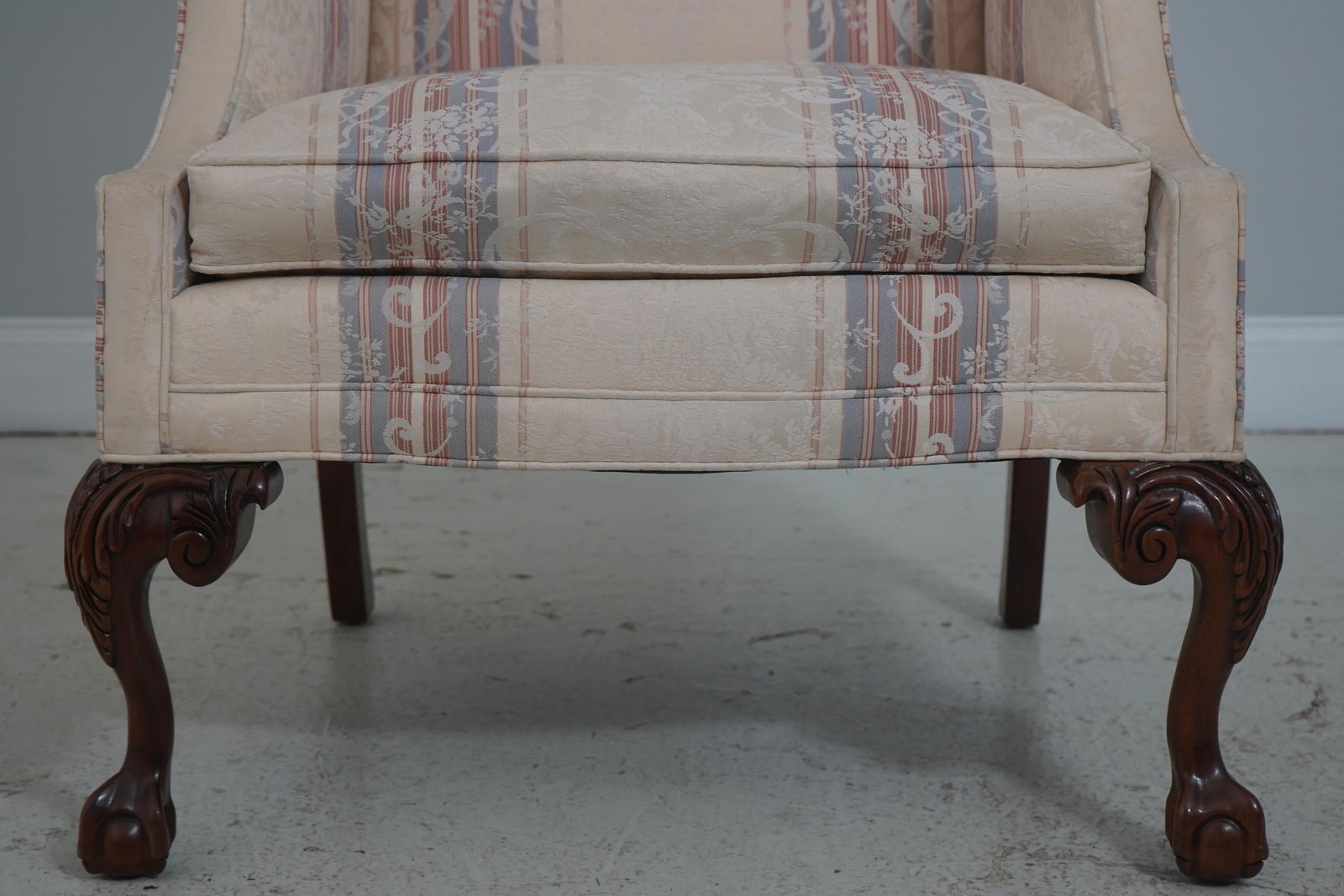 Southwood Clawfoot Mahogany Damask Wing Chair - 8