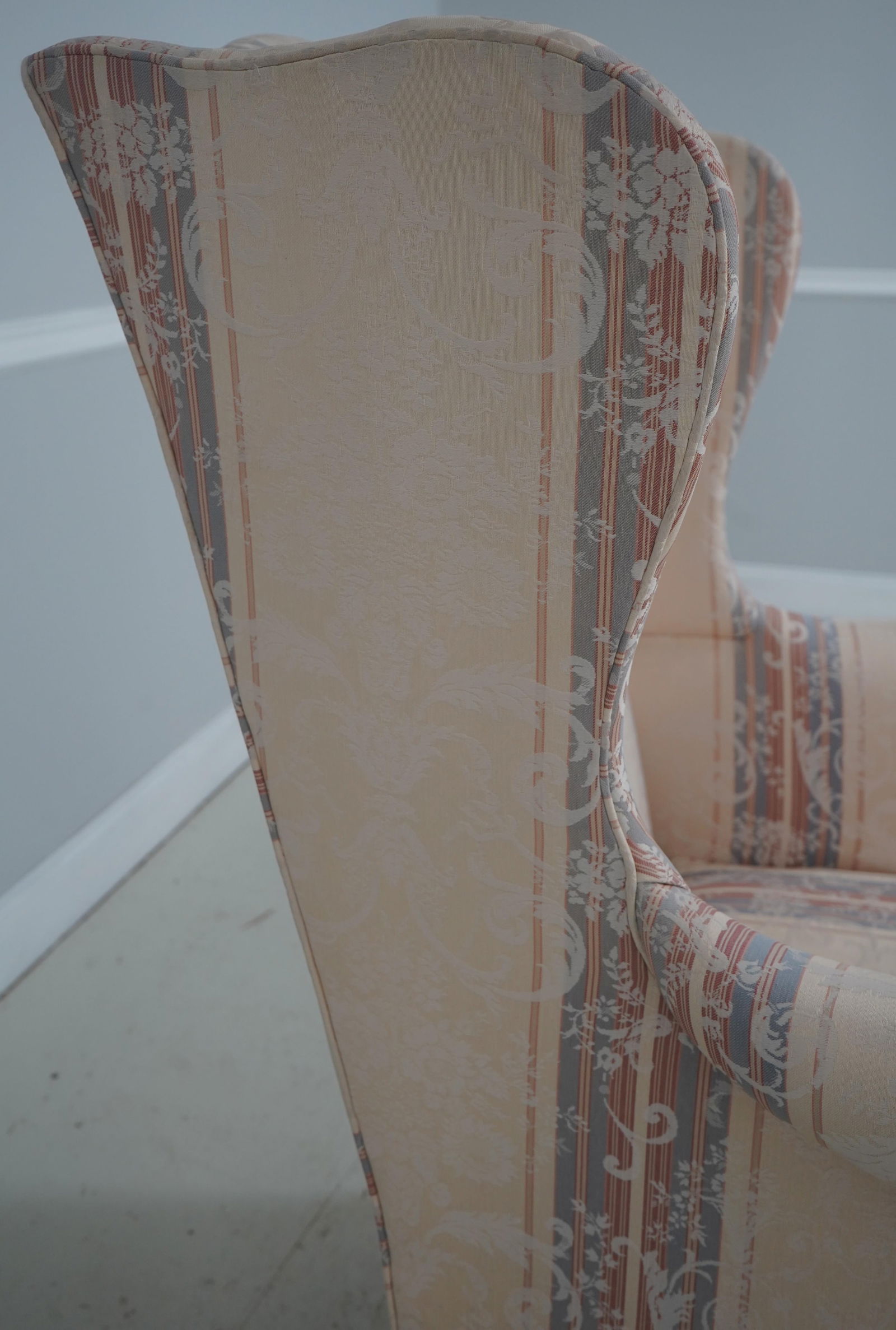 Southwood Clawfoot Mahogany Damask Wing Chair - 9