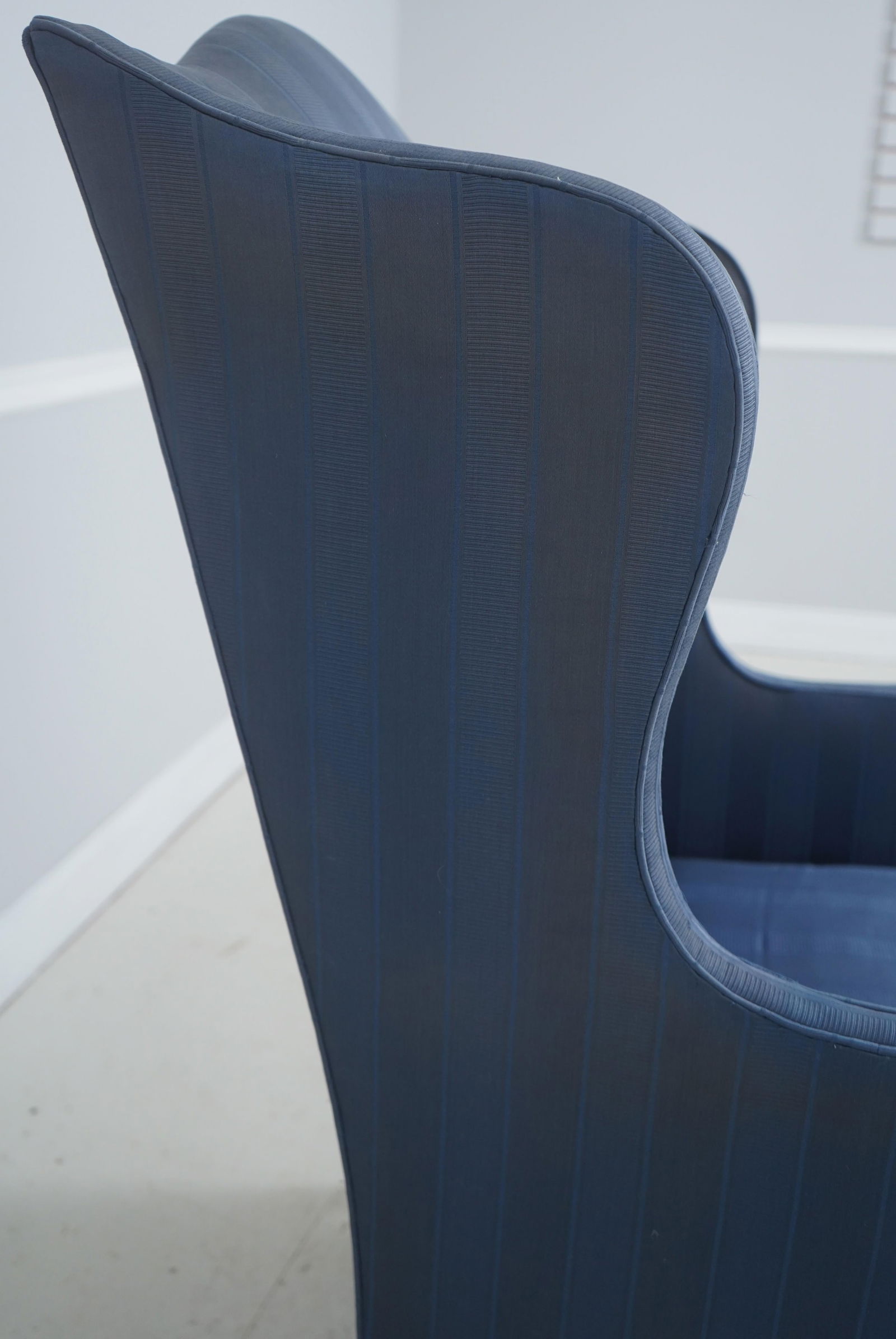 Southwood Blue Upholstered French Foot Mahogany Wing Chair - 11