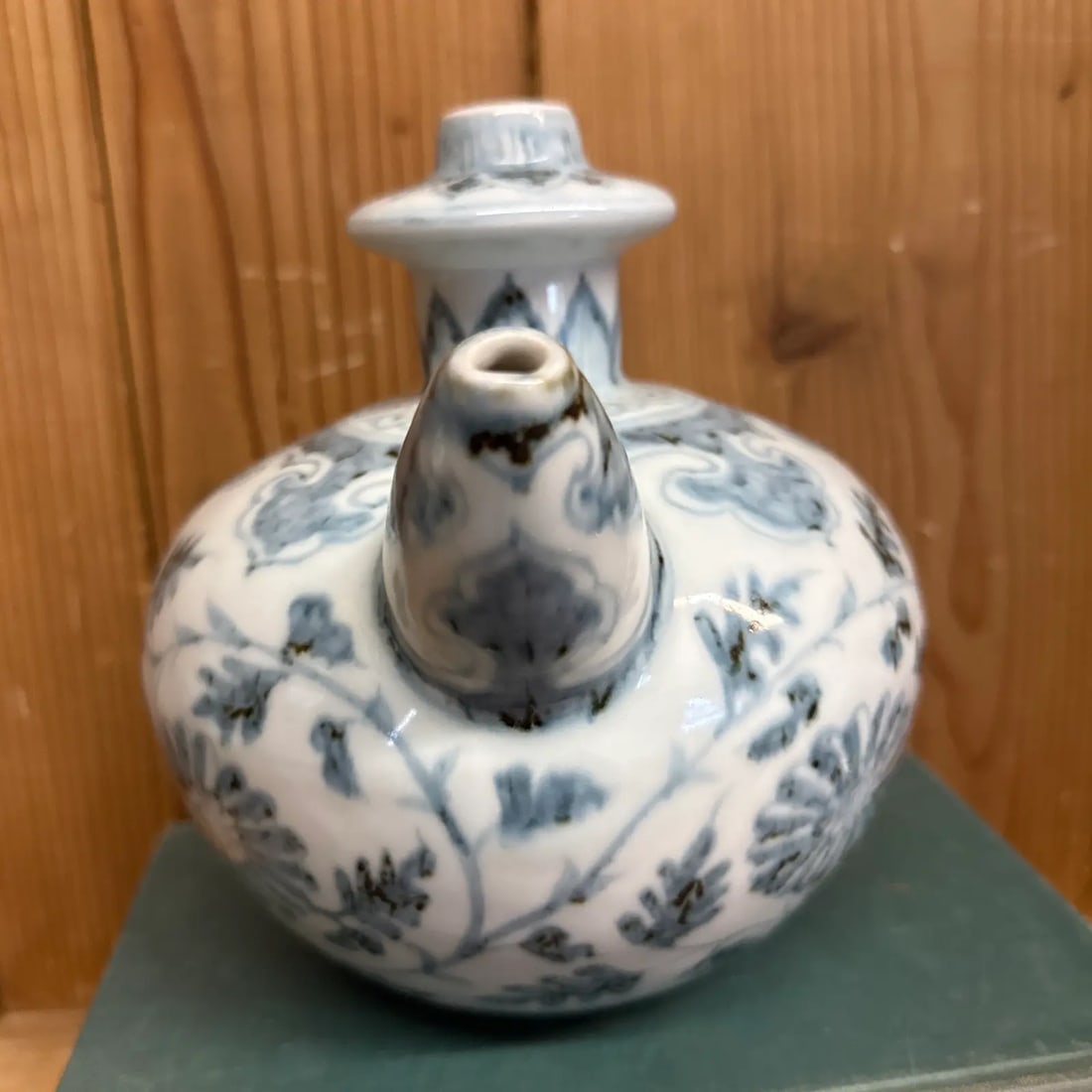 Kendi Antique Pouring Vessel Blue and White: Antique Kendi pouting vessel. In excellent condition 8" long, 7" x 7" Condition: Alterations: Original Condition Unaltered Imperfections: Some Imperfections Condition Notes: No cracks or chips. 