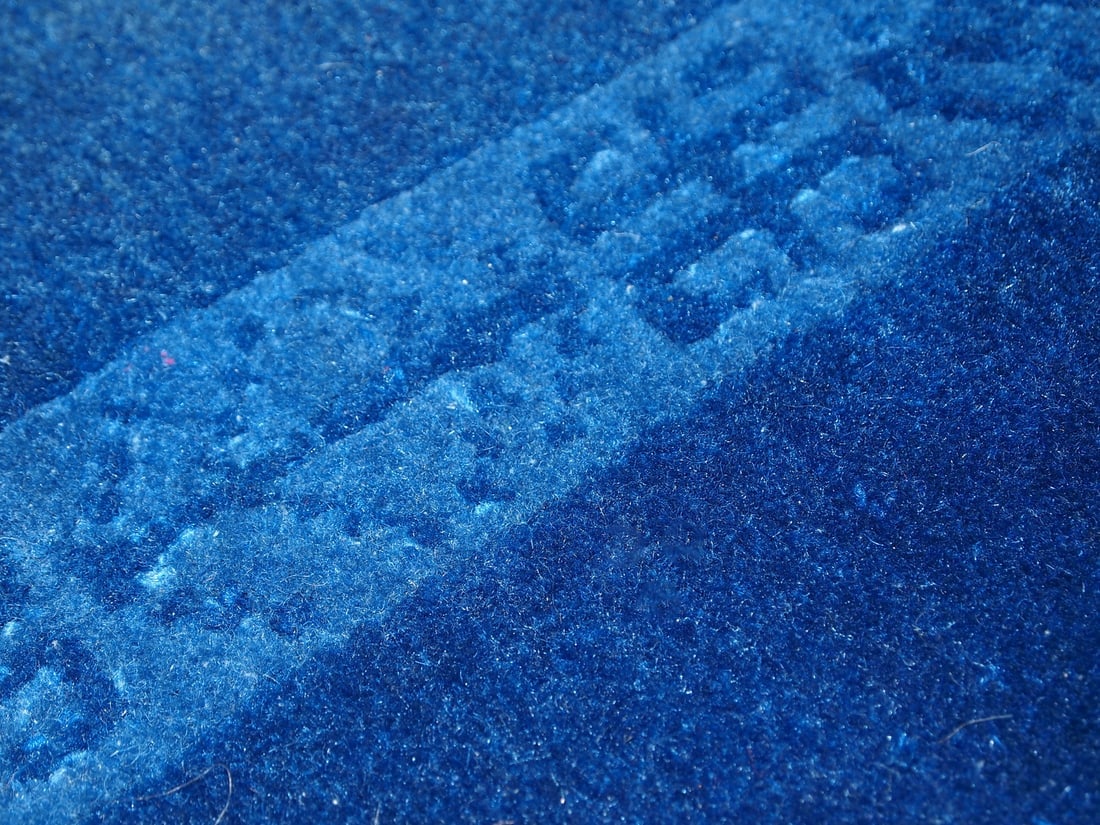 Handmade antique French Art Deco rug 1.6' x 3.8' (50cm x 116cm) 1920s - 7