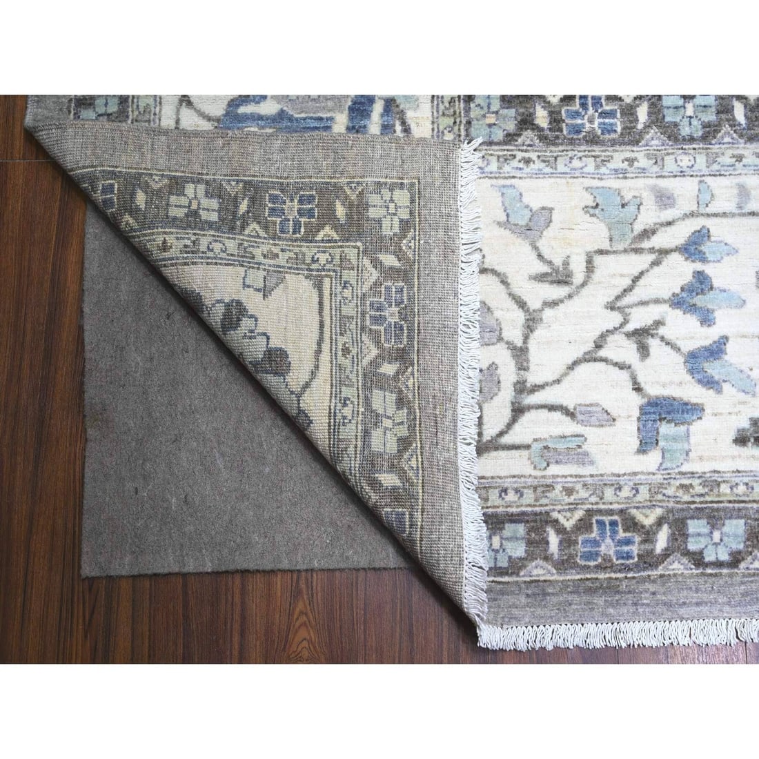 Magnetic Gray Fine Peshawar Heris Hand Knotted All Wool Square Rug - 4