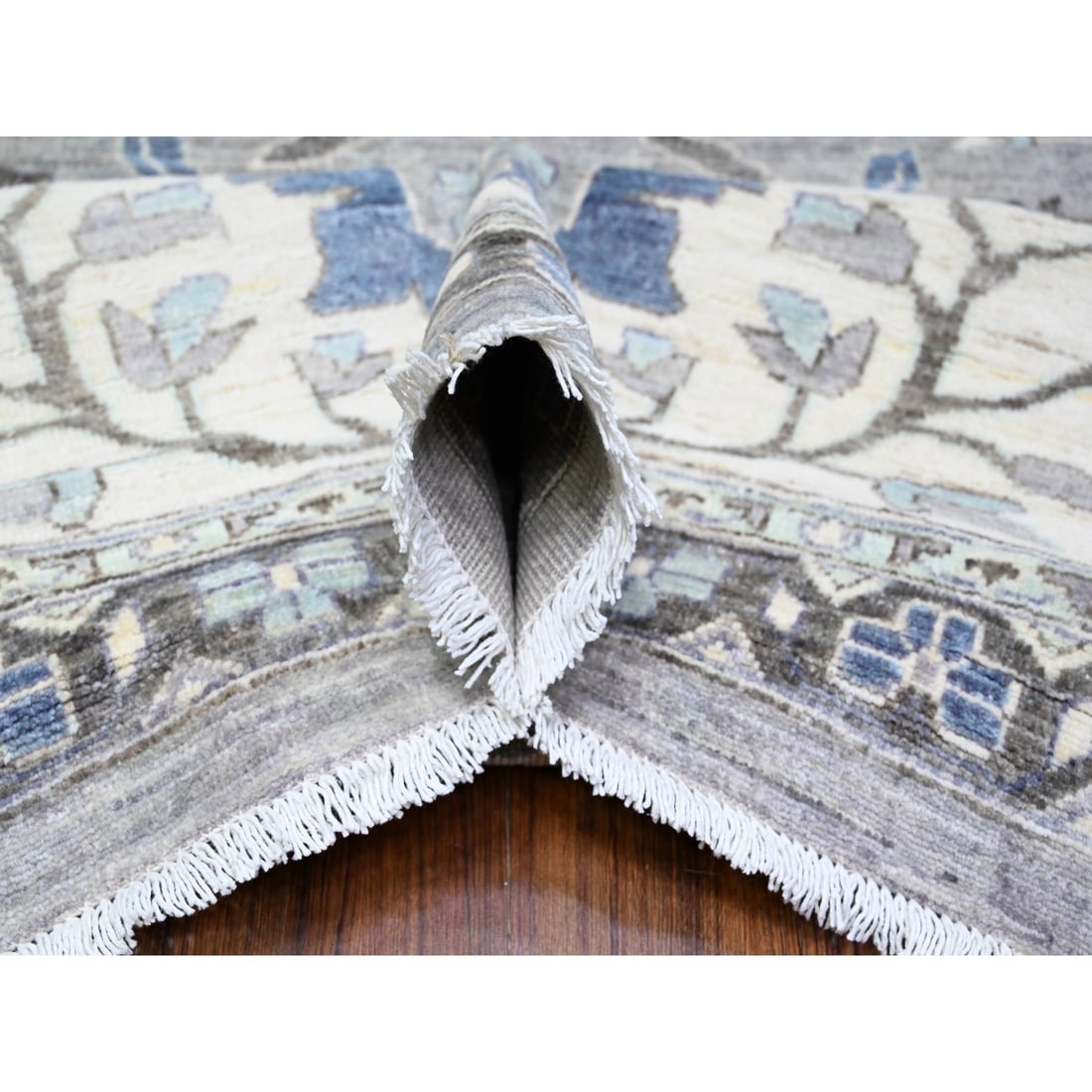 Magnetic Gray Fine Peshawar Heris Hand Knotted All Wool Square Rug - 5