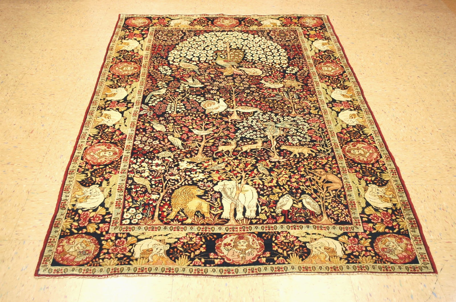 Persain KERMAN LAVAR ,TREE OF LIFE ,4.8x7.4: Title:Persain KERMAN LAVAR ,TREE OF LIFE ,4.8x7.4 Description:ANTIQUE EXCLUSIVE TREE OF LIFE DESIGN Persian KERMAN LAVAR or RAVAR ORIENTAL RUG with exact size of 4' 4" x 6' 7" Highly detailed Floral d