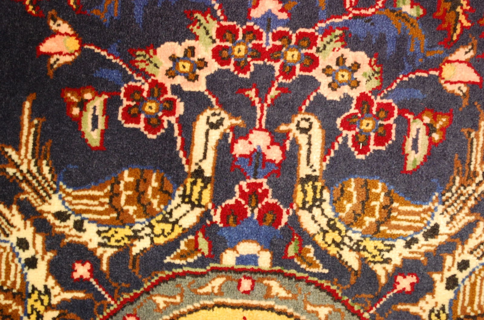 Persian KASHAN RUG 2'6" x 3'4" - 8