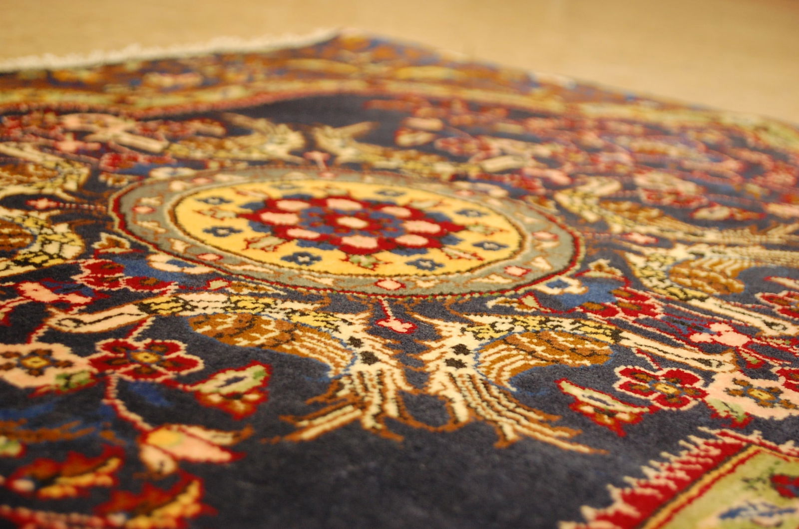 Persian KASHAN RUG 2'6" x 3'4" - 9