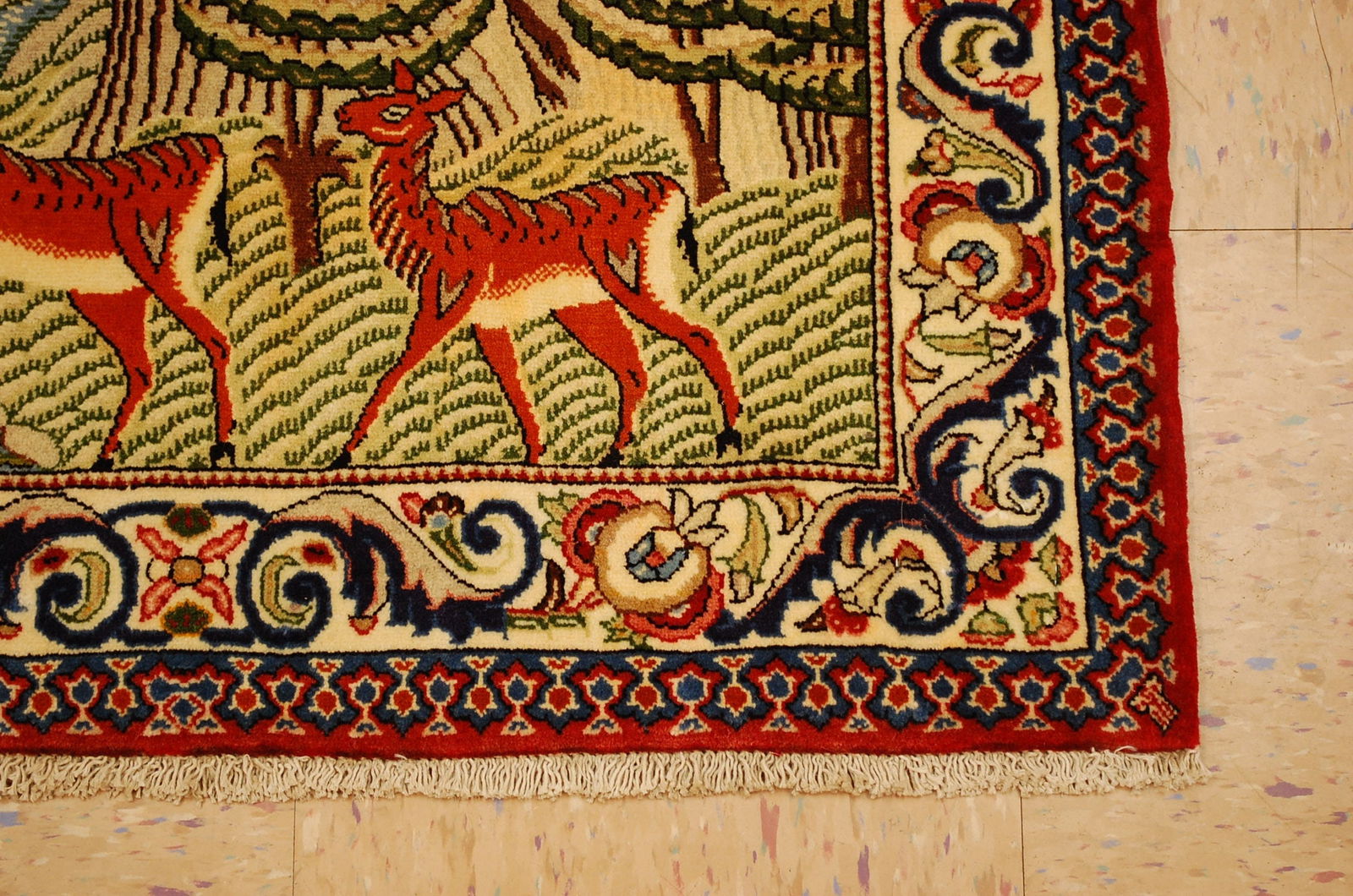 Persian TABRIZ RUG ,2.4x2.9 - 2