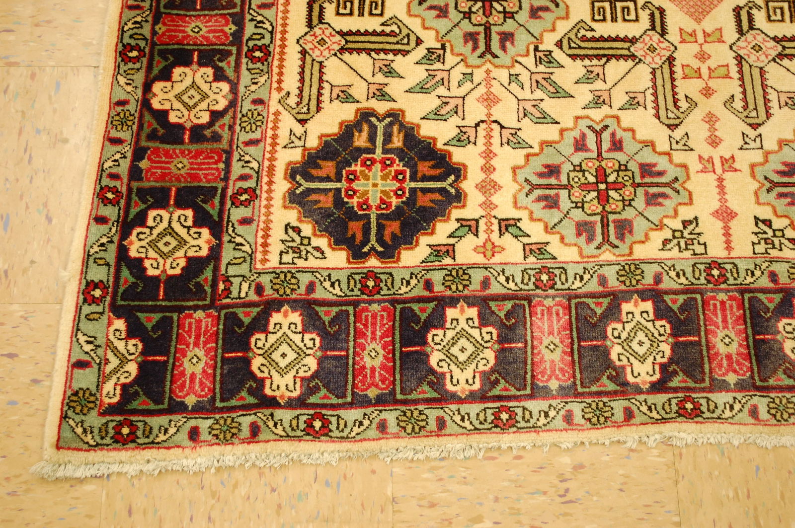 Persian TABRIZ RUG 4'10" x6'4" - 3