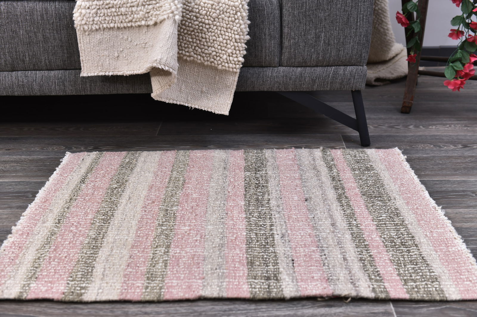 2'3'' x 2'9'' Turkish Handmade Kilim Rug - 243630 (1 of 12)