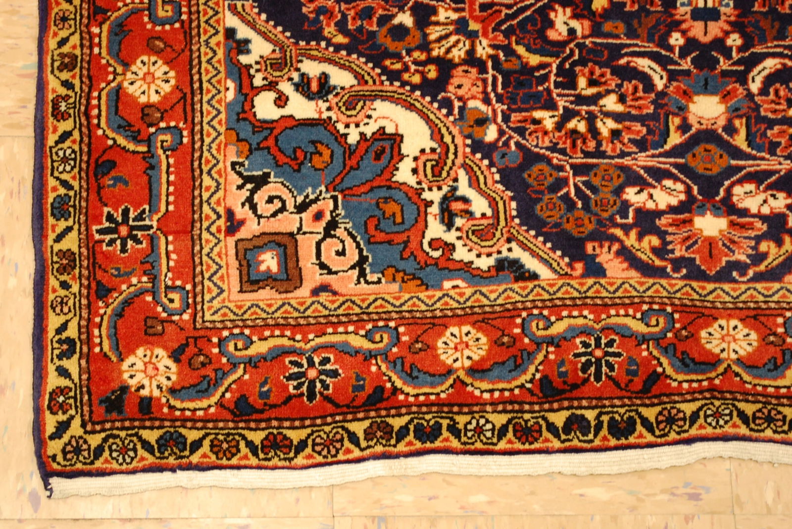 Persian SARUK FERAKHAN RUG 3'8" x 4'10" - 3