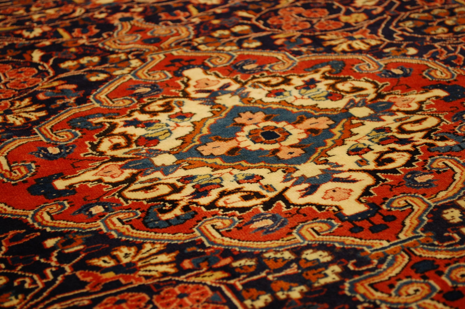 Persian SARUK FERAKHAN RUG 3'8" x 4'10" - 9