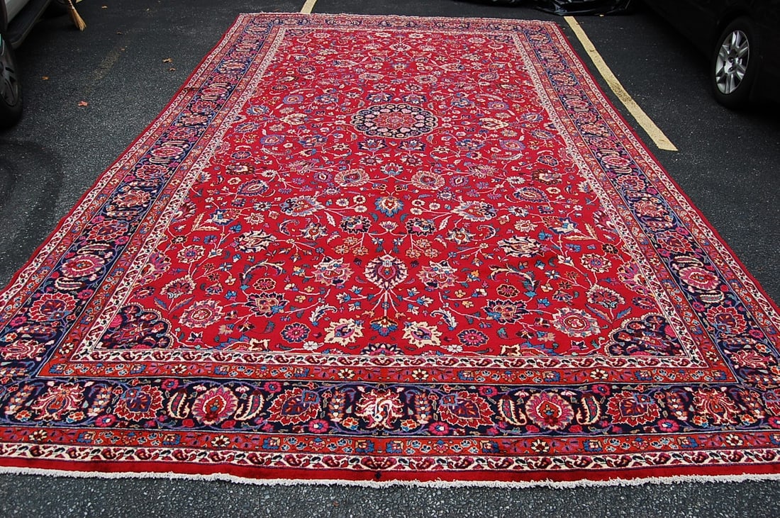 Persian DOROKHSH RUG 10.2x16.10: Title:Persian DOROKHSH RUG 10.2x16.10 Description:OLD,ANTIQUE HIGHLY DETAILED RARE PALACE SIZE Persian DOROKHSH ORIENTAL RUG ..Red Background and Detailed Royal Blue border......exact size of 10' 2"