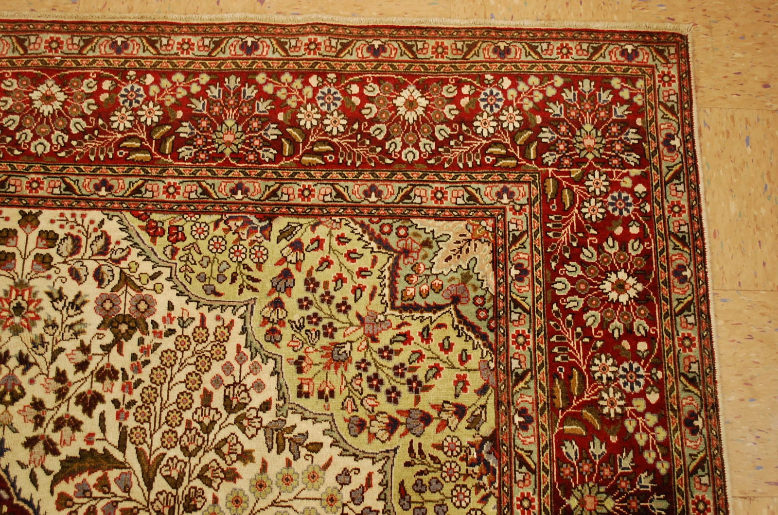 PersianTABRIZ RUG, 6'8" x 9'8" - 3