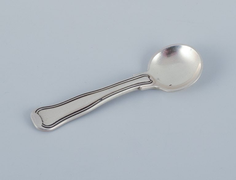 Georg Jensen Old Danish, salt spoon in sterling silver. (1 of 4)