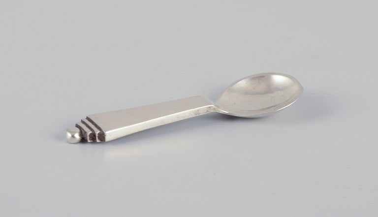 Georg Jensen, Pyramid salt spoon in sterling silver. (1 of 5)