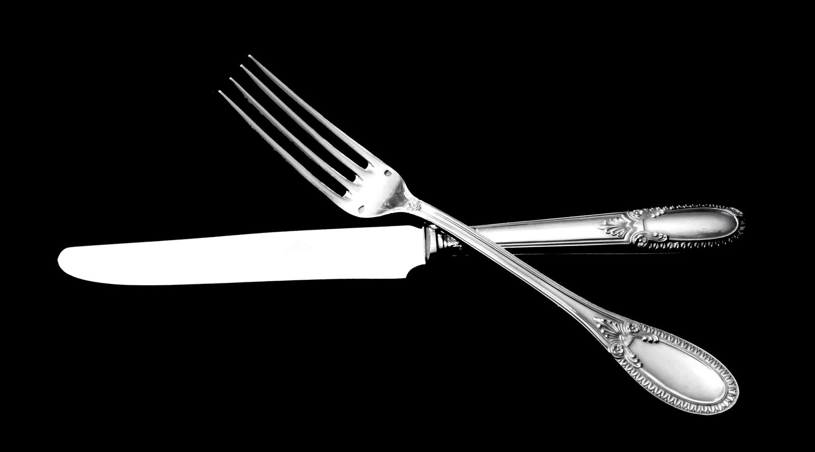 HENIN - 138pc LOUIS XVI ANTIQUE FRENCH 950 STERLING SILVER FLATWARE SET - 3