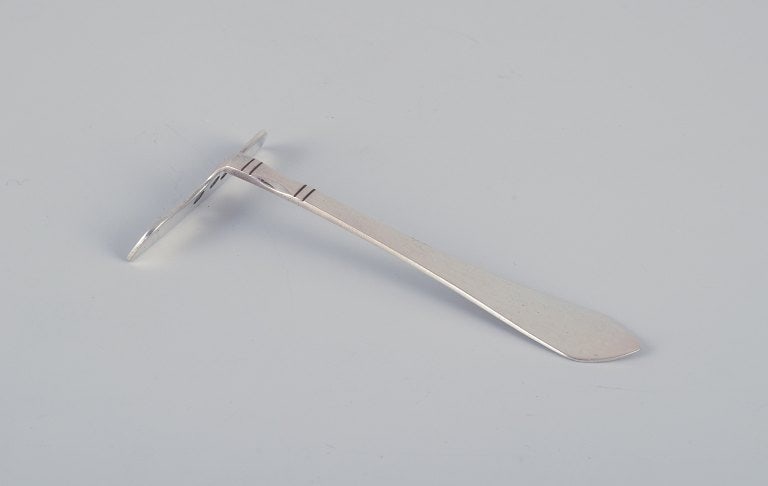 Georg Jensen "Continental" child pusher in 830 silver. - 2