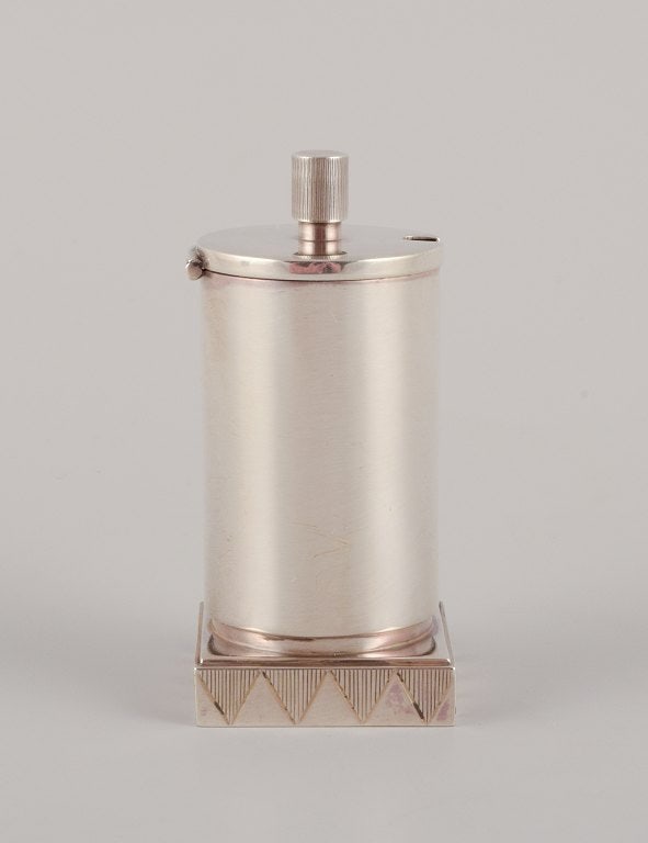 Jørgen Jensen (1895-1966) for Georg Jensen. Rare Art Deco mustard pot in sterling silver. (1 of 8)