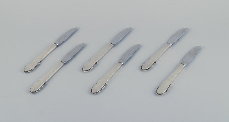 Georg Jensen Beaded. Set of six long-handled luncheon knives in sterling silver with stainless steel (1 of 5)