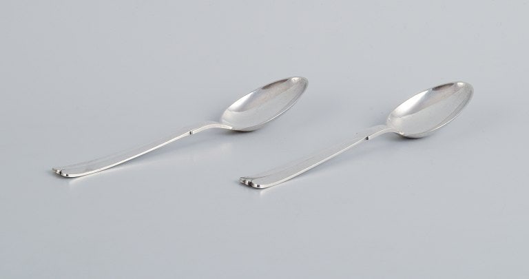 Hans Hansen silverware no. 7. Two Art deco table spoons in Danish 830 silver. (1 of 4)