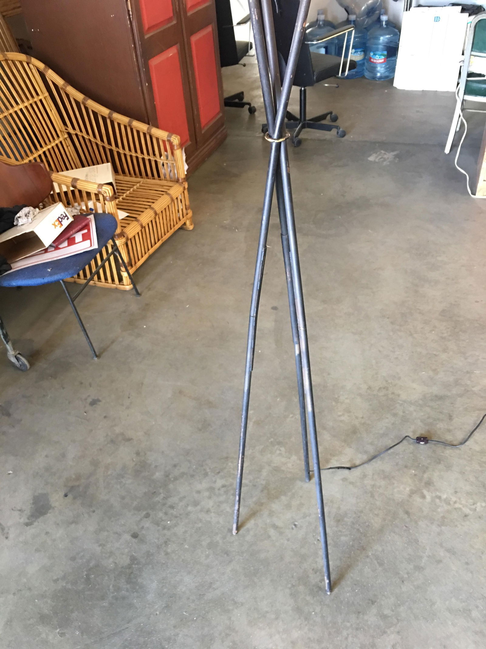 Midcentury Black Thin Iron Rod Tripod Floor Lamp - 2