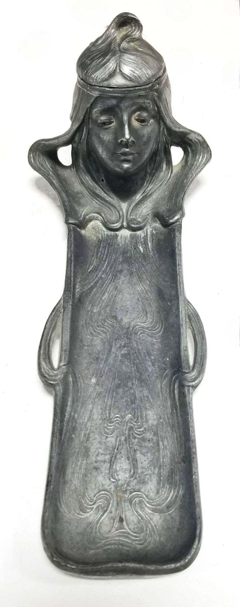 Early Century Art Nouveau Ink Well and Pen Holder - 16