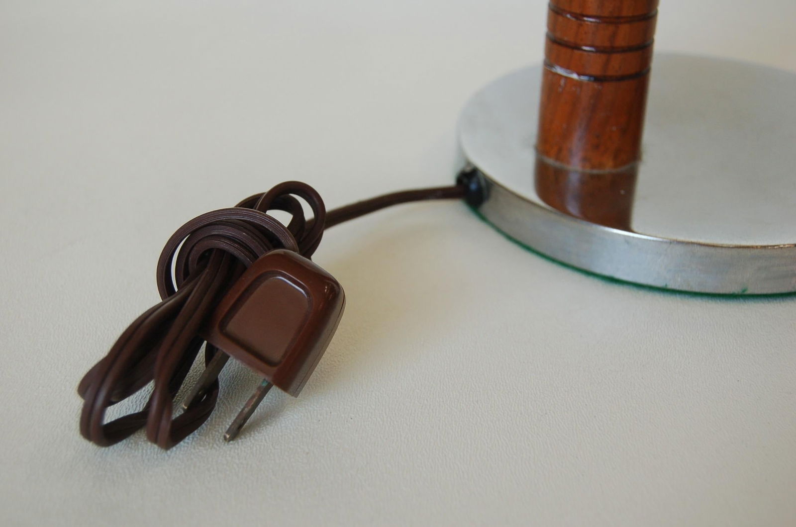 Art Deco Desk Table Lamp with Bell Shaped Glass Shade - 14