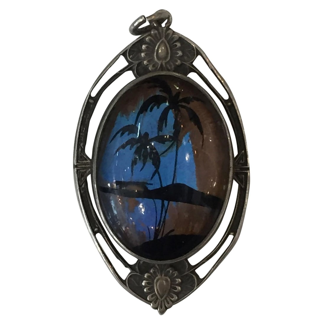 1980s Modernist Lockheed F-117 Nighthawk Chrome Sculpture w/ Black Granite Base: Title: 1980s Modernist Lockheed F-117 Nighthawk Chrome Sculpture w/ Black Granite Base Description: Striking chrome-plated steel sculpture of the famous Lockheed F-117 Nighthawk stealth jet fixed to a