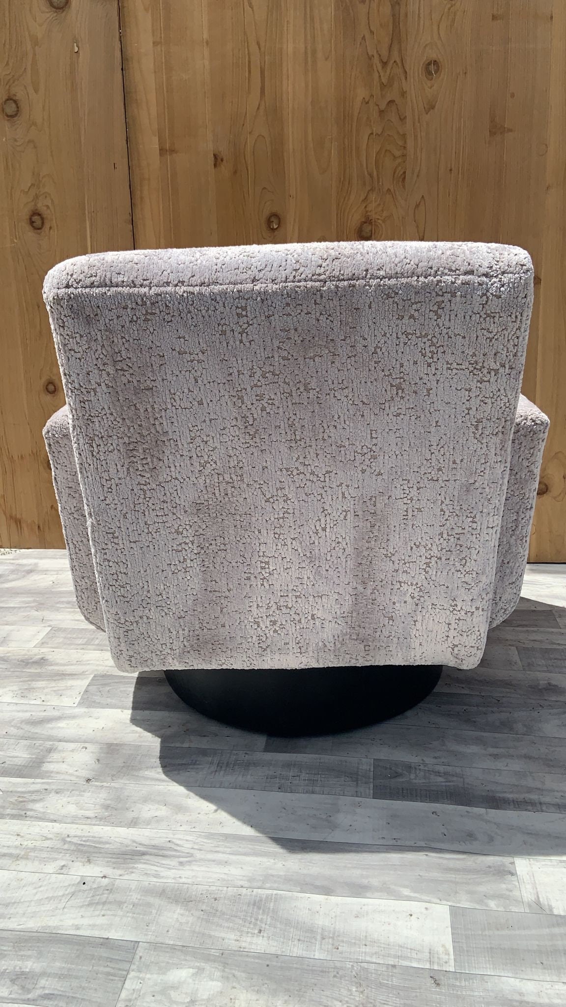 Mid Century Modern Swivel Lounge Chair Newly Upholstered in Ivory Chenille - 3