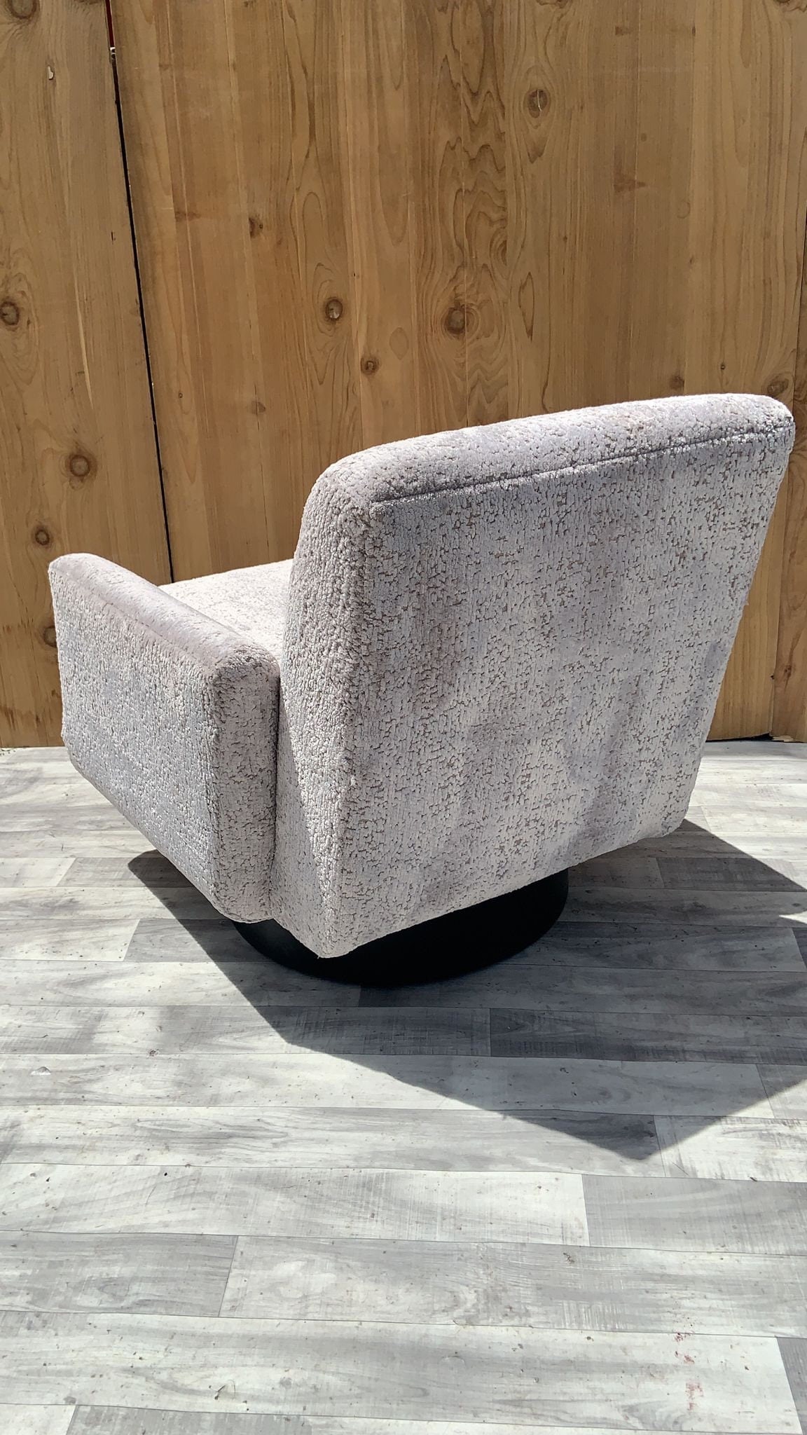 Mid Century Modern Swivel Lounge Chair Newly Upholstered in Ivory Chenille - 7
