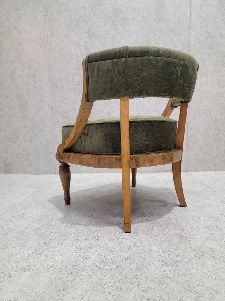 Antique Austrian Biedermeier Burled Accent Chair in Green Velvet Chenille - 3