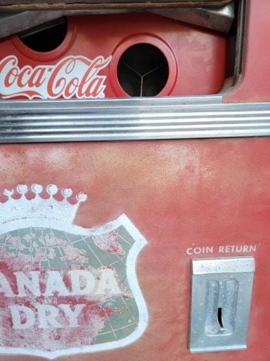 Vintage Coca-Cola Vendo 83 Pop Bottles Soda Machine - 7