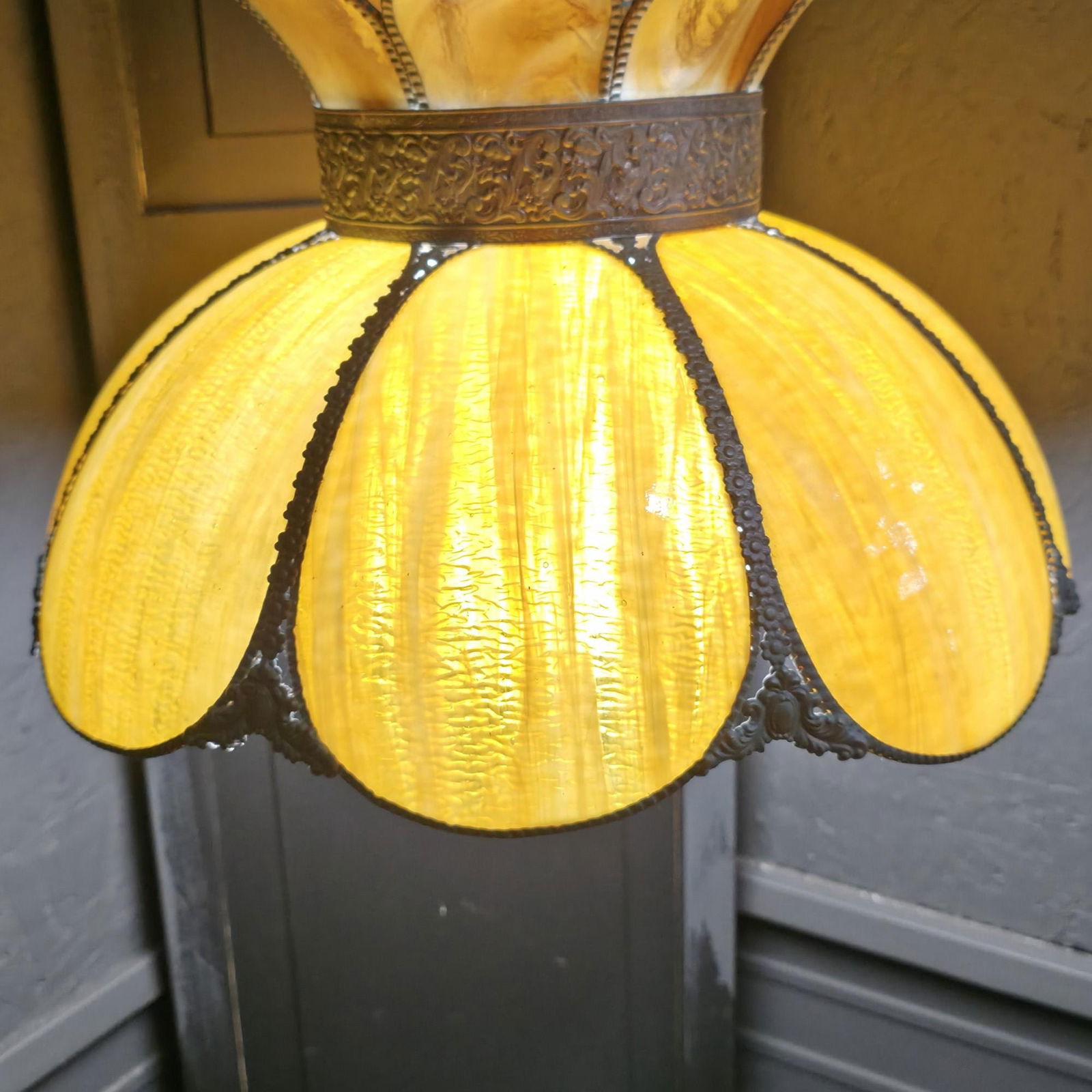 Vintage Caramel Slag Glass Swag Lamp Lotus Tulip Plug-Into Wall, Newly Rewired, Pendant Light - 5
