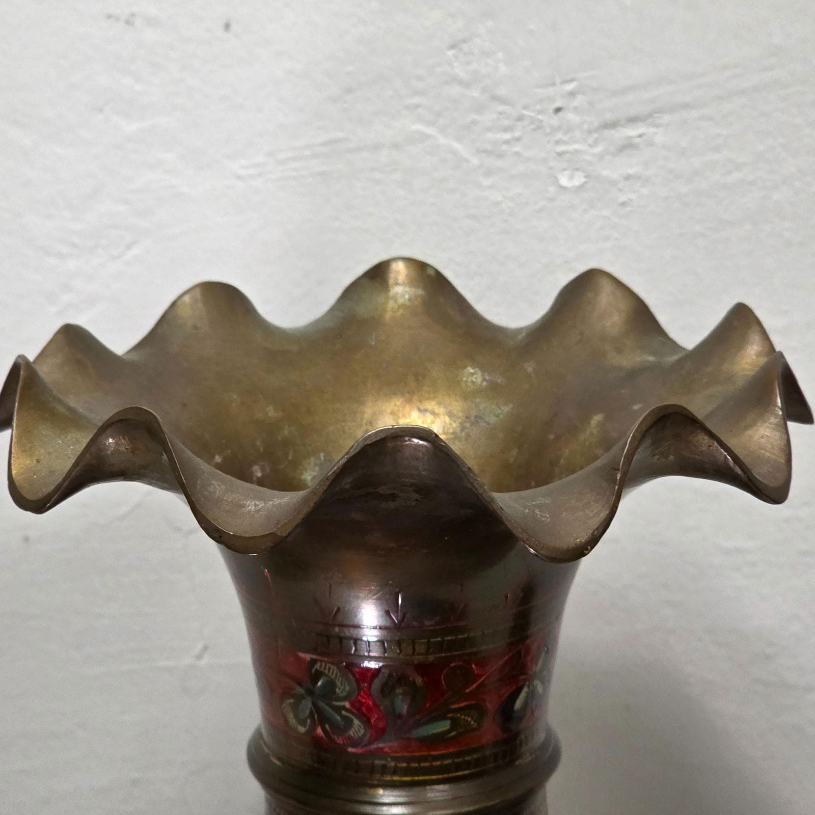 Vintage Etched Brass Floor Vase 17” Scalloped Red Floral Boho MCM Pedestal - 3