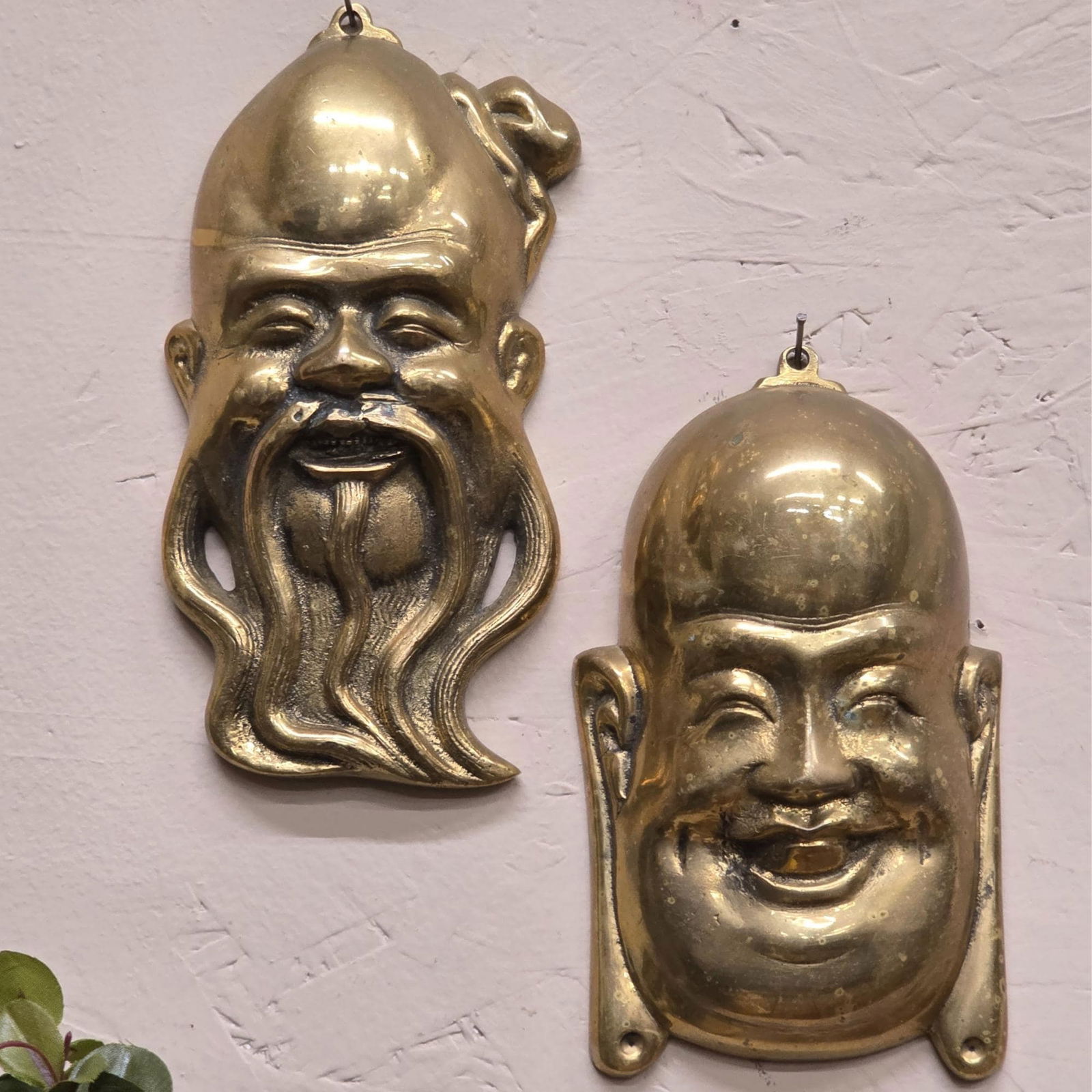 Vintage Brass Wall Masks Set of 2, Asian Metal Hanging Plaques, Smiling & Bearded Faces, Chinoiserie - 4