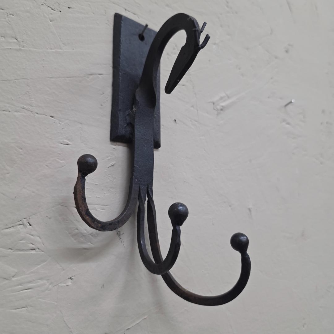 Vintage Black Iron Wall Hook Rack, Wrought Iron Coat & Hat Hook, 4 Hook Arts and Craft Entryway - 8