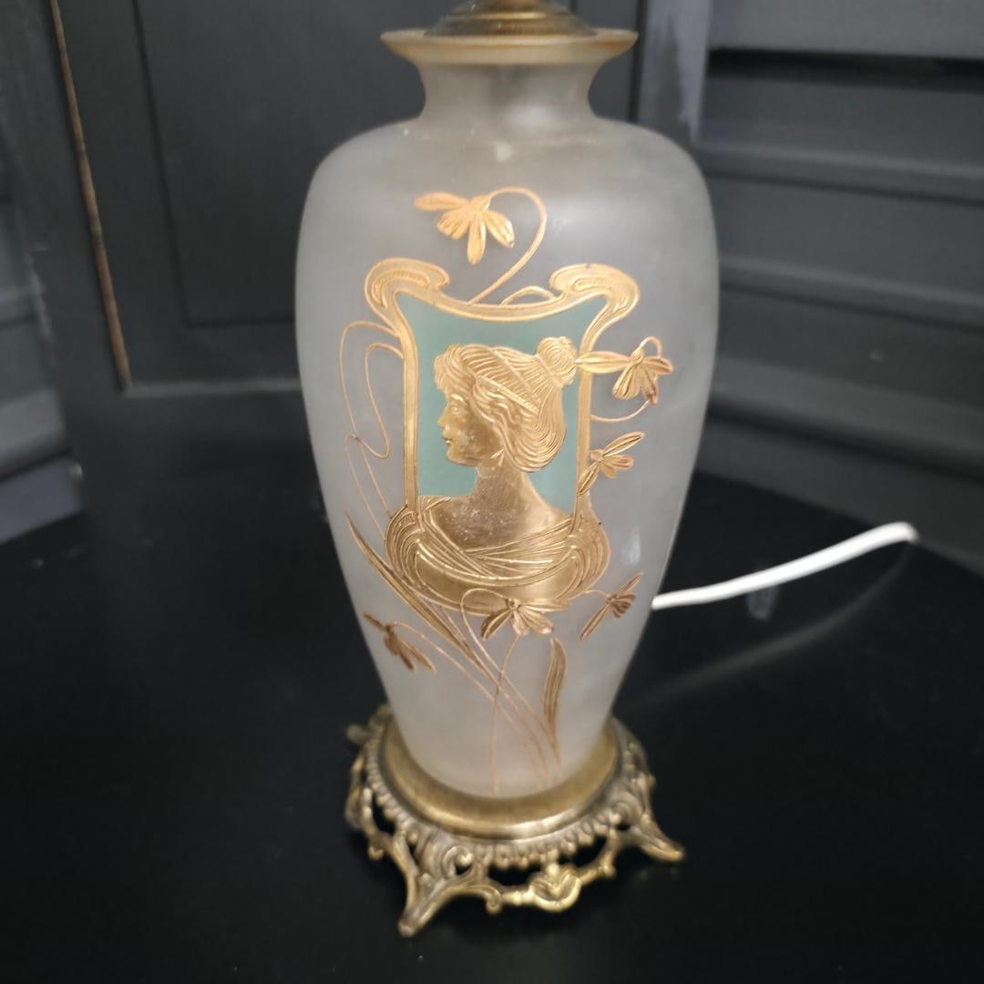 Vintage Art Nouveau Lady Frosted Glass Table Lamp Gold Gilt Cameo Portrait Floral Enamel - 2