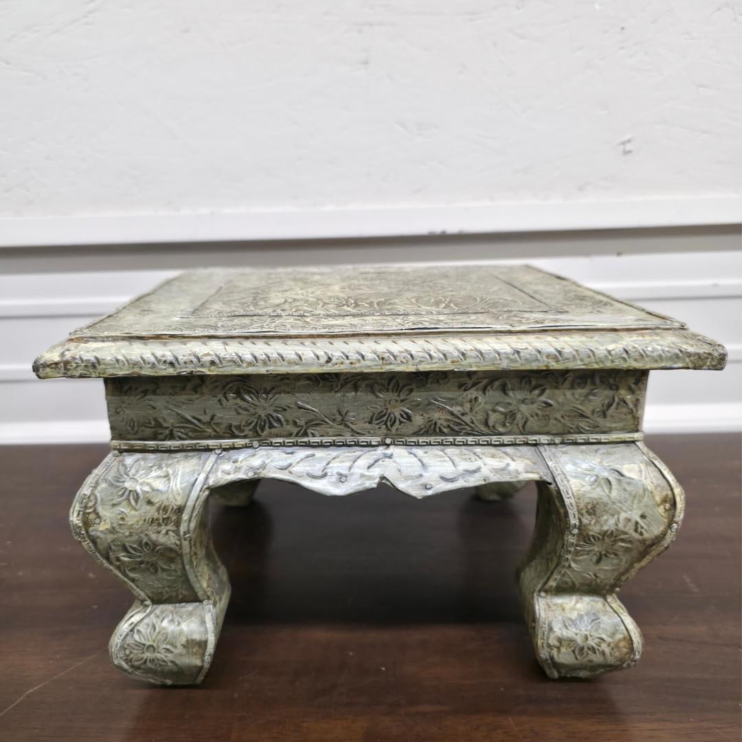 Vintage Brass Embossed Riser Plant Stand Mini Table Indian Bajot Style Low Pedestal Floral - 2