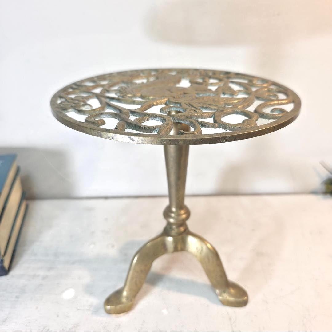 Vintage Brass Squirrel Stand Tripod Trivet Pierced Brass Plant Riser Table Decor Antique Style - 2