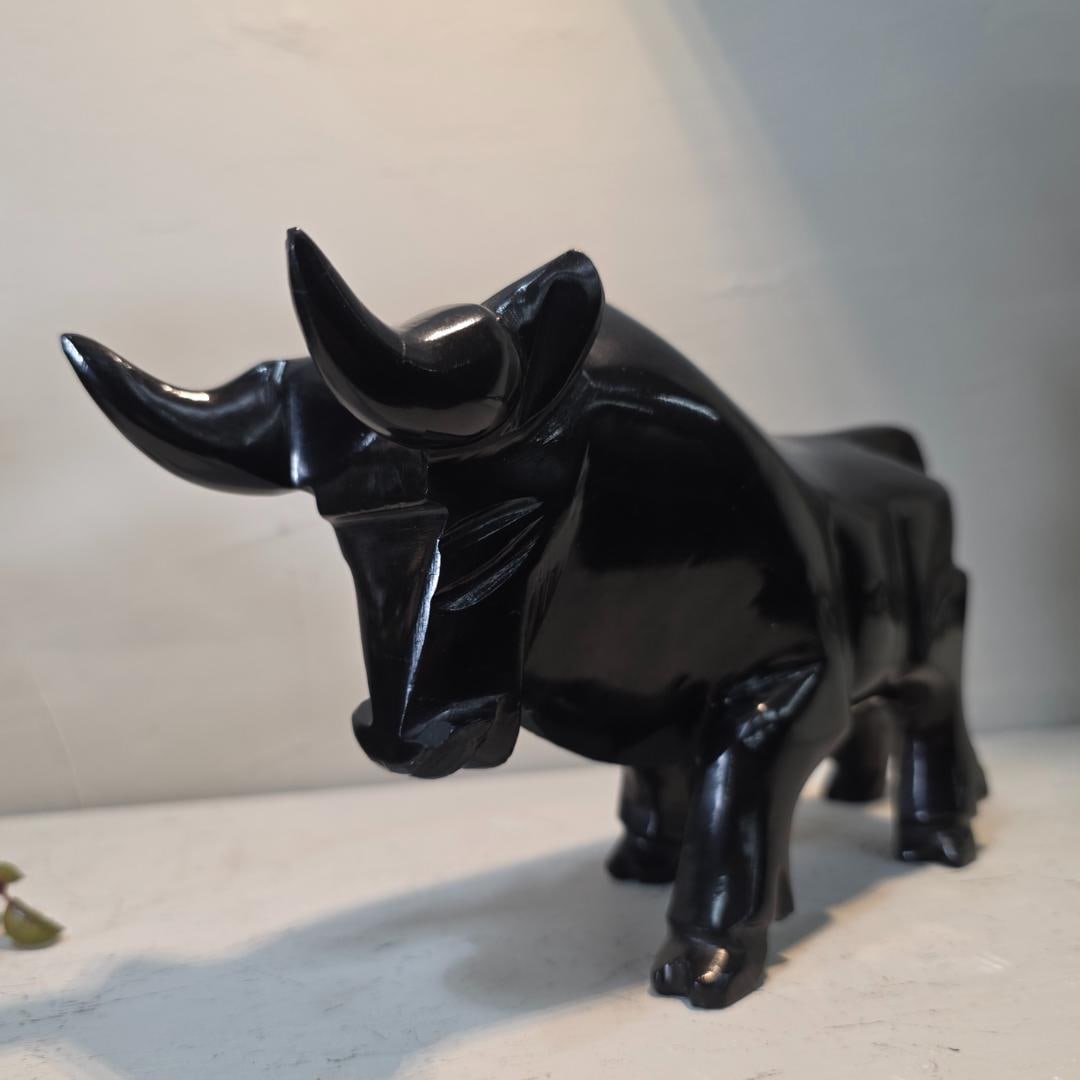 Vintage Black Stone Bull Sculpture Hand Carved Onyx Marble Figure Mid Century Modern Decor Taurus - 4