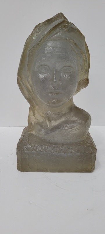1970s Lucite Acrylic Bust Sculpture Textured Resin Female Head |Modernist Brutalist Decor Vintage: Title: 1970s Lucite Acrylic Bust Sculpture Textured Resin Female Head |Modernist Brutalist Decor Vintage Display Object Description: Vintage from the 1970s Materials: Medium: Plastic Width: 7 inches H