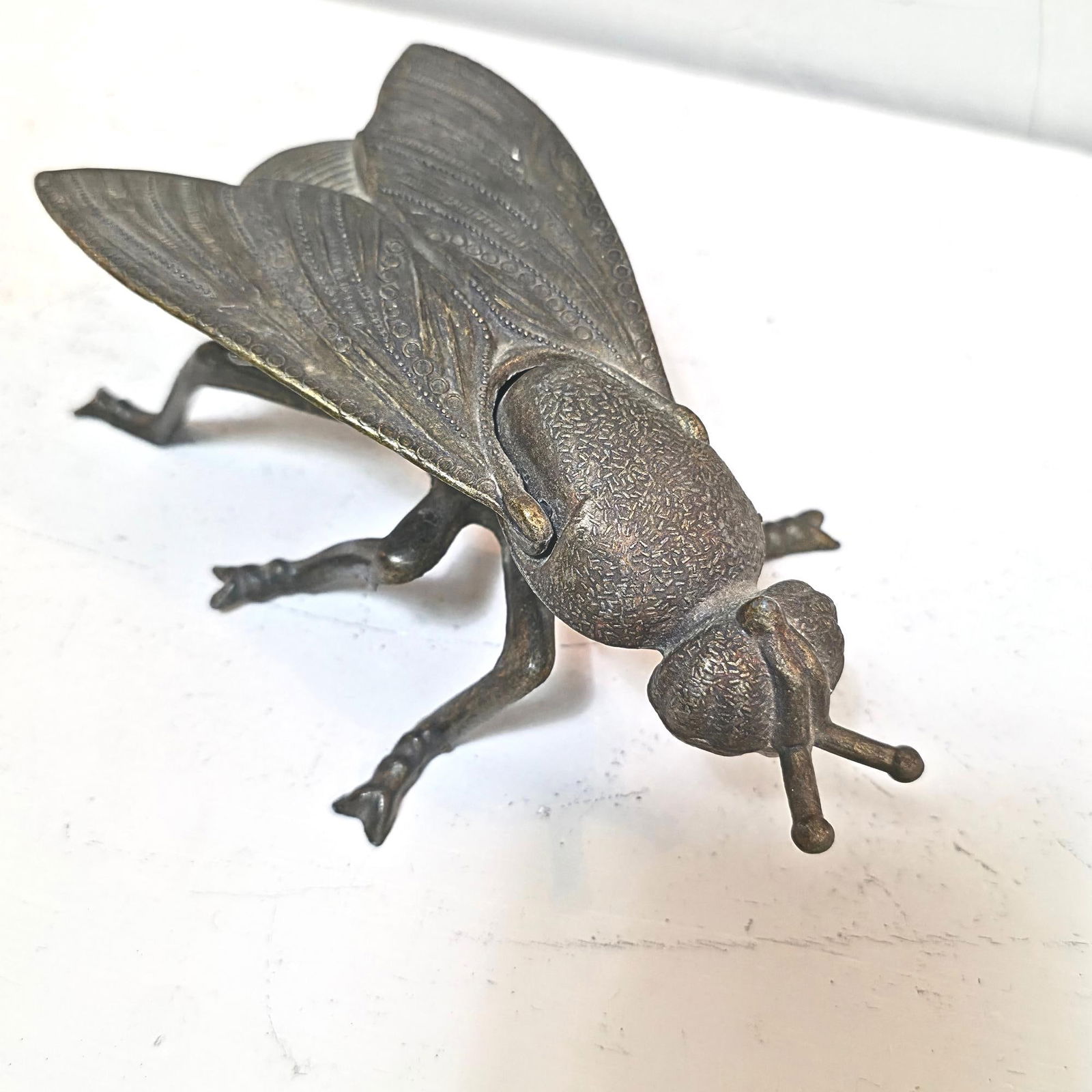 Italian Brass Fly Catchall Dish, Vintage Insect Ashtray, MCM Hollywood Regency Decor, Vanity Desk: Title: Italian Brass Fly Catchall Dish, Vintage Insect Ashtray, MCM Hollywood Regency Decor, Vanity Desk Trinket Tray Bar Cart or Cocktail Lounge Description: Vintage from the 1980s Materials: Brass,