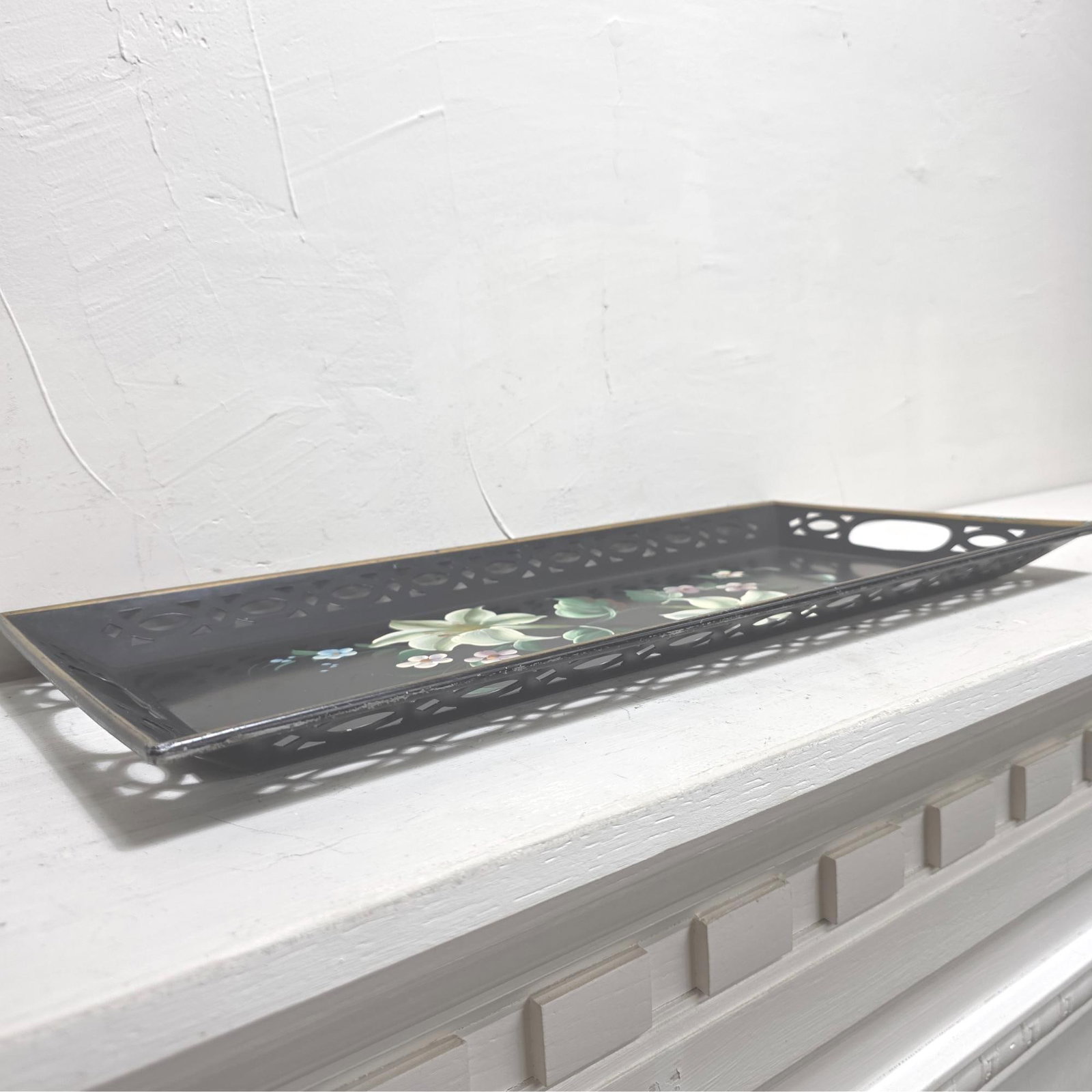 Vintage Metal Floral Toleware gallery wall serving tray, hand painted lilies flowers hostess drinks - 2