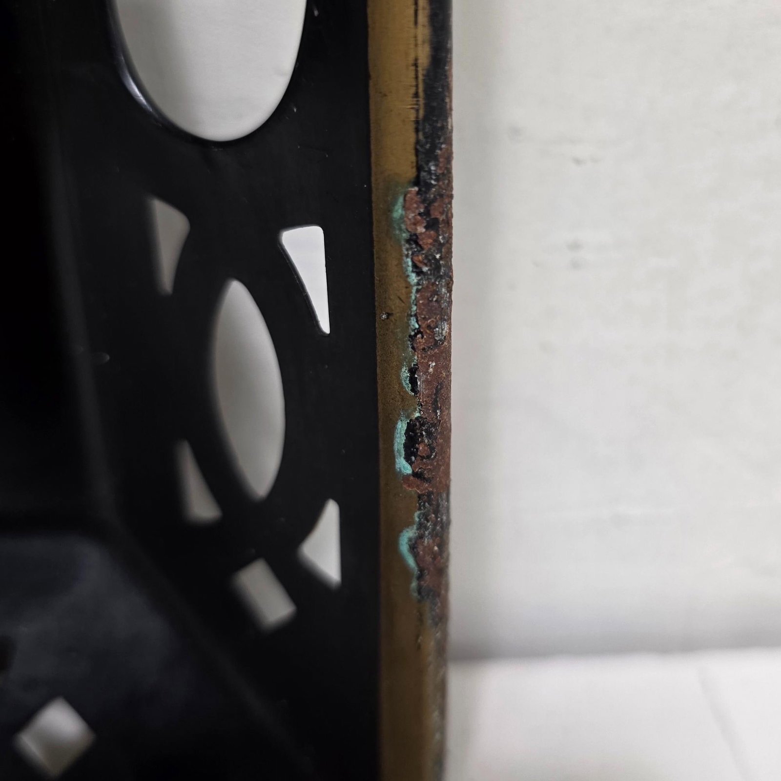 Vintage Metal Floral Toleware gallery wall serving tray, hand painted lilies flowers hostess drinks - 4