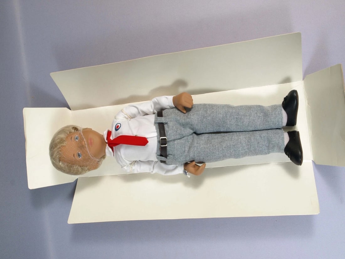Sasha Gregor Doll Vintage England TRENDON HAND TAG All Original In box - 6