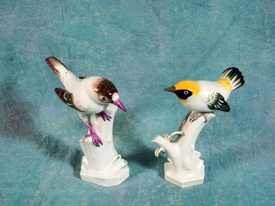 SIGHED Ens Volkstedt Rudolstadt Porcelain 2 Bird Figurines Germany Antique: Title: SIGHED Ens Volkstedt Rudolstadt Porcelain 2 Bird Figurines Germany AntiqueDescription: . This is a gorgeous Rare pair of Antique Ens Volkstedt bird Figurine, Made in Dresden, Germany. The