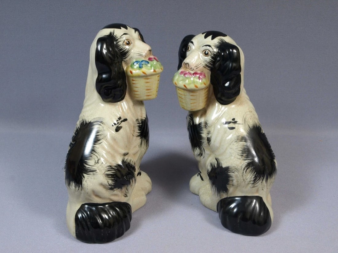 STAFFORDSHIRE DOG Pair Figurines Spaniel Mantle Flowers 9 1/2" England - 5